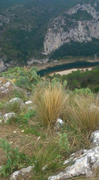 Collias Proche D'Uzes La Terrasse Du Soleil Levant מראה חיצוני תמונה